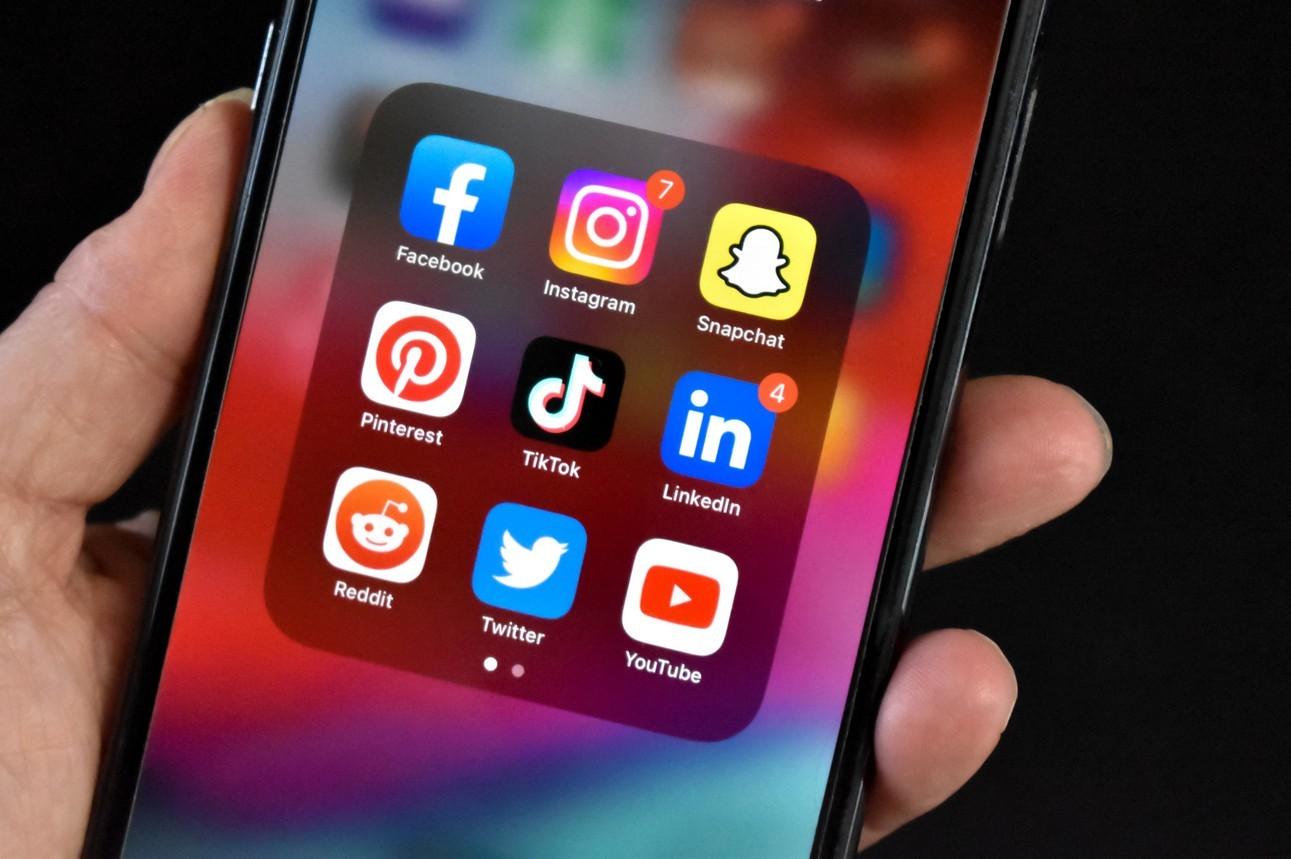 The essential guide to social media platforms for your small business - blog post image